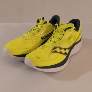 Mix -Match  Men's Saucony Kinvara 15 size 8.5 and size 9